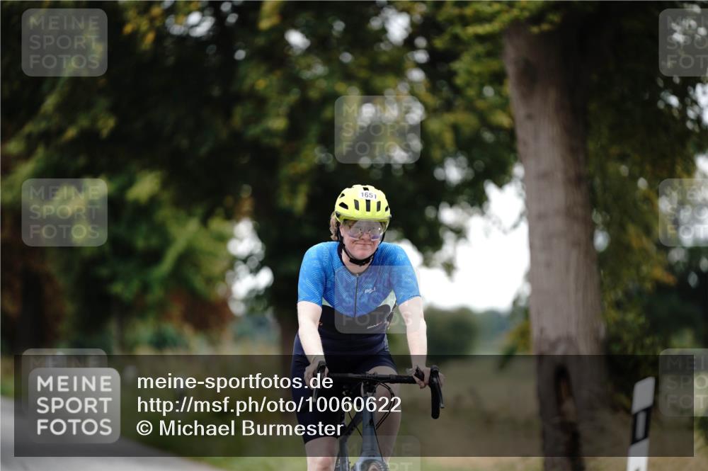 30.08.2026 - Elbe Triathlon Hamburg Michael Burmester http://msf.ph/oto/10060622 30.08.2026 11:49:33 Radfahren 1651 meine-sportfotos.de