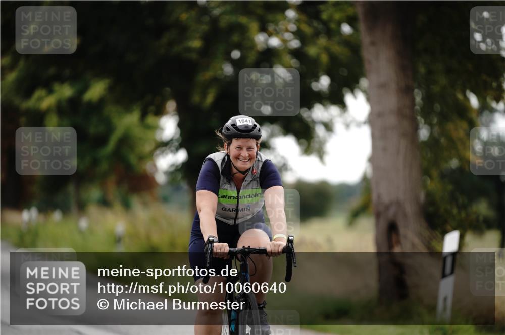 30.08.2026 - Elbe Triathlon Hamburg Michael Burmester http://msf.ph/oto/10060640 30.08.2026 11:50:23 Radfahren 1641, 1717 meine-sportfotos.de