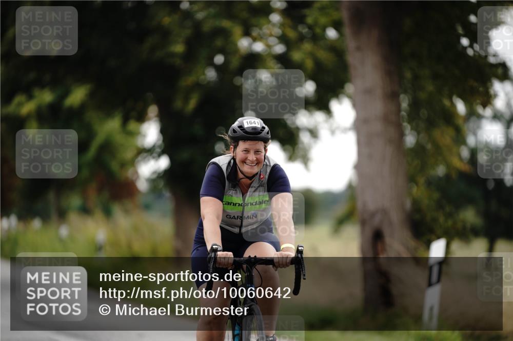 30.08.2026 - Elbe Triathlon Hamburg Michael Burmester http://msf.ph/oto/10060642 30.08.2026 11:50:23 Radfahren 1641, 1717 meine-sportfotos.de
