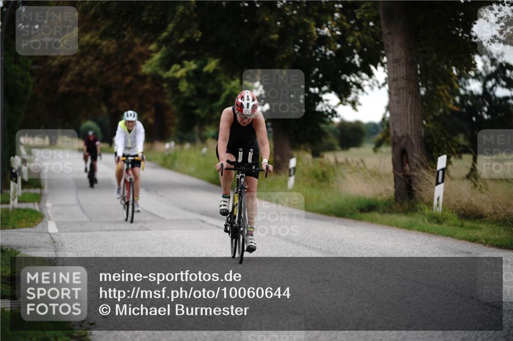 30.08.2026 - Elbe Triathlon Hamburg Michael Burmester http://msf.ph/oto/10060644 30.08.2026 11:50:28 Radfahren 1605, 1717, 1720 meine-sportfotos.de
