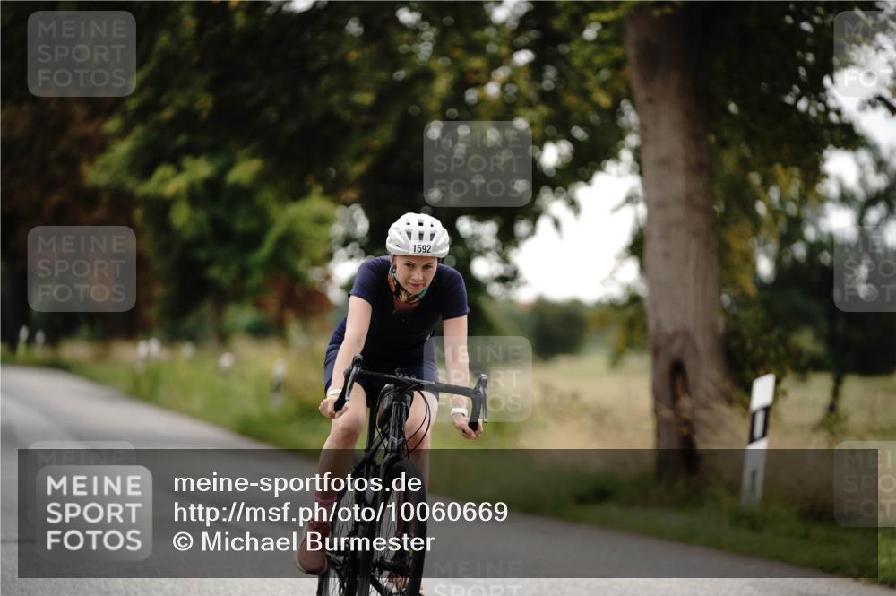 30.08.2026 - Elbe Triathlon Hamburg Michael Burmester http://msf.ph/oto/10060669 30.08.2026 11:50:52 Radfahren 1592 meine-sportfotos.de