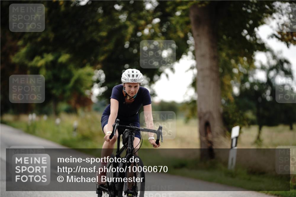 30.08.2026 - Elbe Triathlon Hamburg Michael Burmester http://msf.ph/oto/10060670 30.08.2026 11:50:52 Radfahren 1592 meine-sportfotos.de