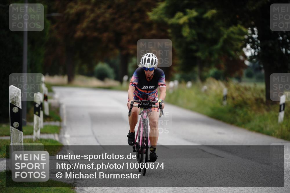 30.08.2026 - Elbe Triathlon Hamburg Michael Burmester http://msf.ph/oto/10060674 30.08.2026 11:50:59 Radfahren 1713 meine-sportfotos.de