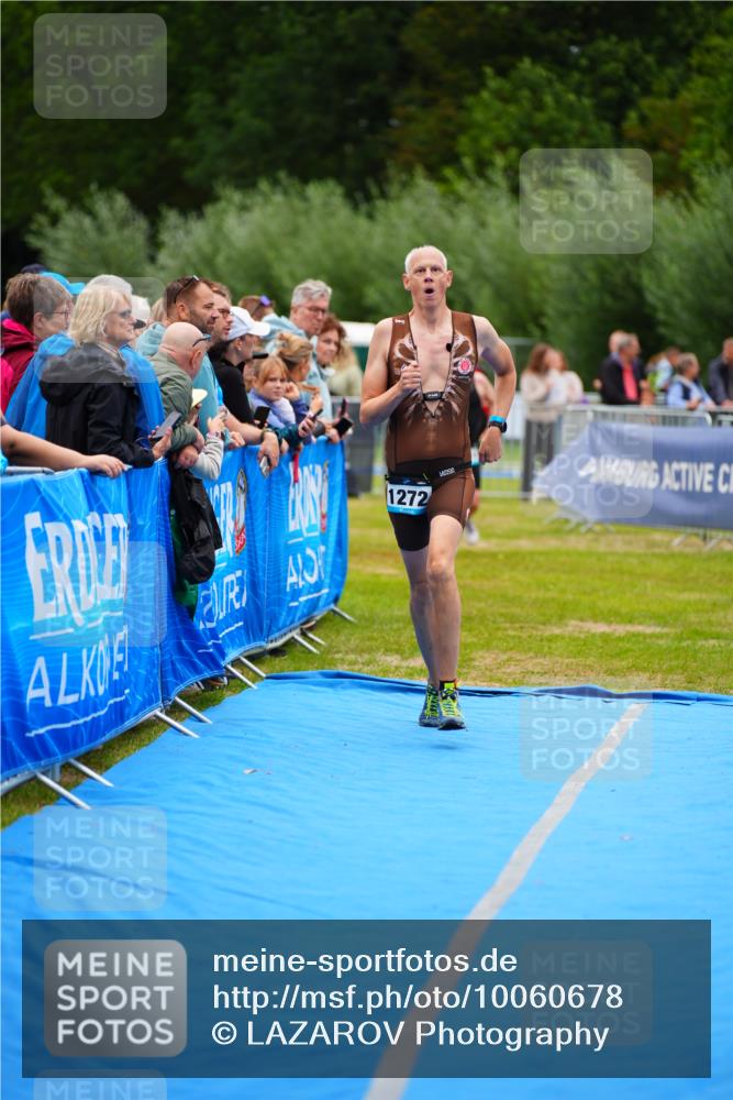 30.08.2026 - Elbe Triathlon Hamburg LAZAROV Photography http://msf.ph/oto/10060678 30.08.2026 11:41:48 Ziel 795, 1272, 1310, 1449 meine-sportfotos.de