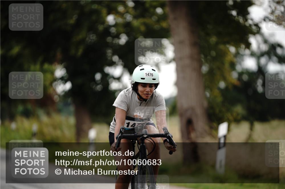 30.08.2026 - Elbe Triathlon Hamburg Michael Burmester http://msf.ph/oto/10060683 30.08.2026 11:51:29 Radfahren 1476 meine-sportfotos.de