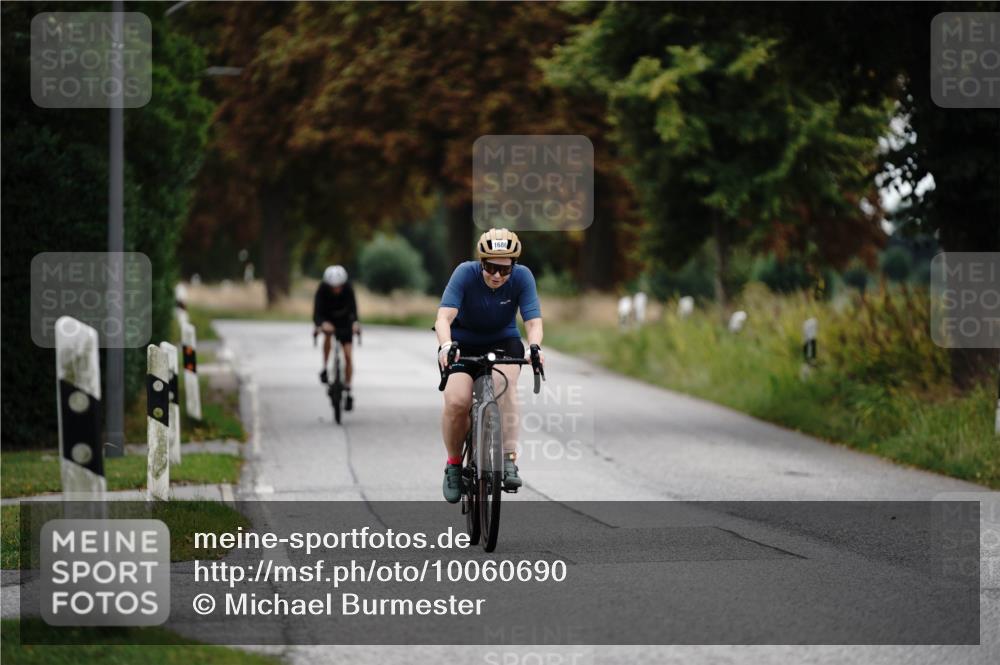 30.08.2026 - Elbe Triathlon Hamburg Michael Burmester http://msf.ph/oto/10060690 30.08.2026 11:52:18 Radfahren 1594, 1686 meine-sportfotos.de