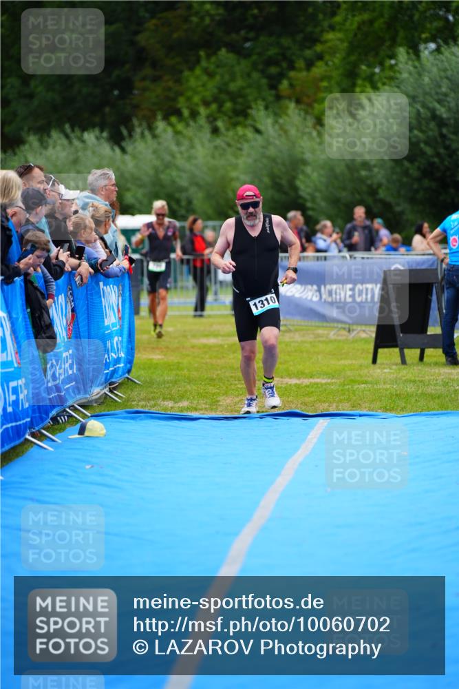 30.08.2026 - Elbe Triathlon Hamburg LAZAROV Photography http://msf.ph/oto/10060702 30.08.2026 11:41:53 Ziel 1272, 1310 meine-sportfotos.de