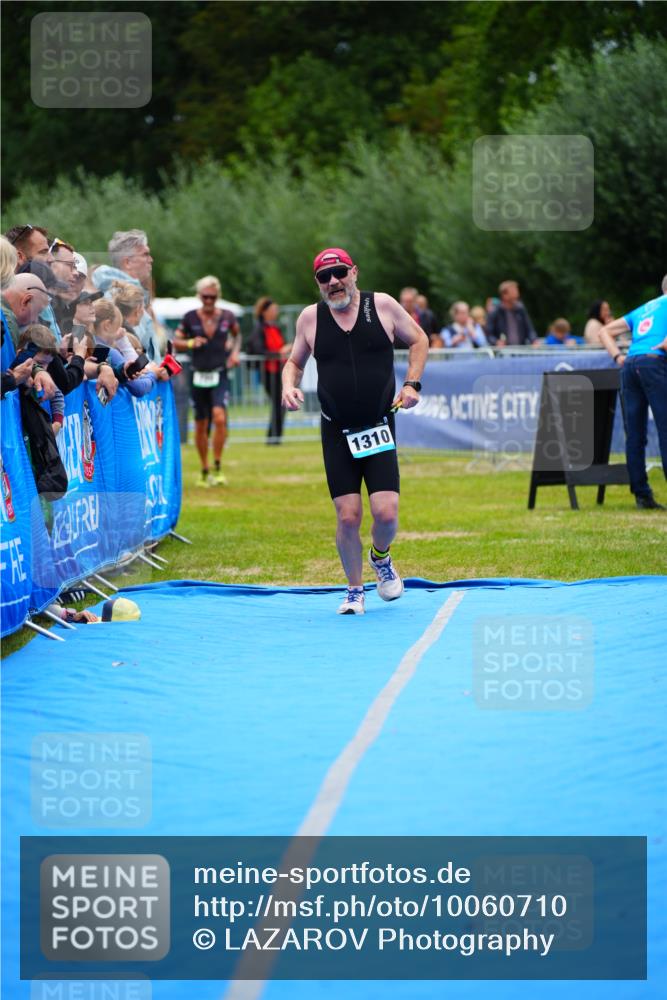 30.08.2026 - Elbe Triathlon Hamburg LAZAROV Photography http://msf.ph/oto/10060710 30.08.2026 11:41:54 Ziel 720, 1272, 1310 meine-sportfotos.de