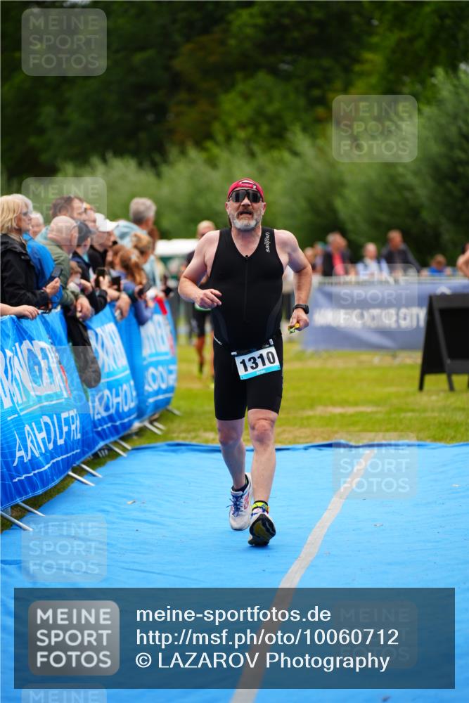 30.08.2026 - Elbe Triathlon Hamburg LAZAROV Photography http://msf.ph/oto/10060712 30.08.2026 11:41:56 Ziel 720, 1310 meine-sportfotos.de