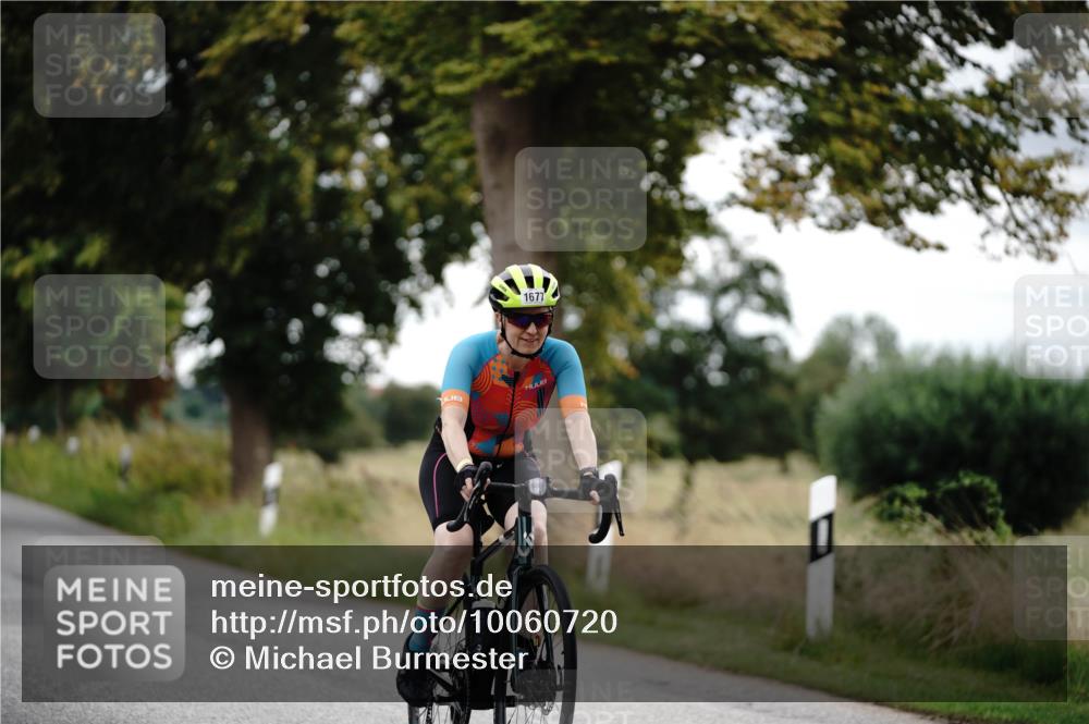 30.08.2026 - Elbe Triathlon Hamburg Michael Burmester http://msf.ph/oto/10060720 30.08.2026 11:52:44 Radfahren 1608, 1677 meine-sportfotos.de