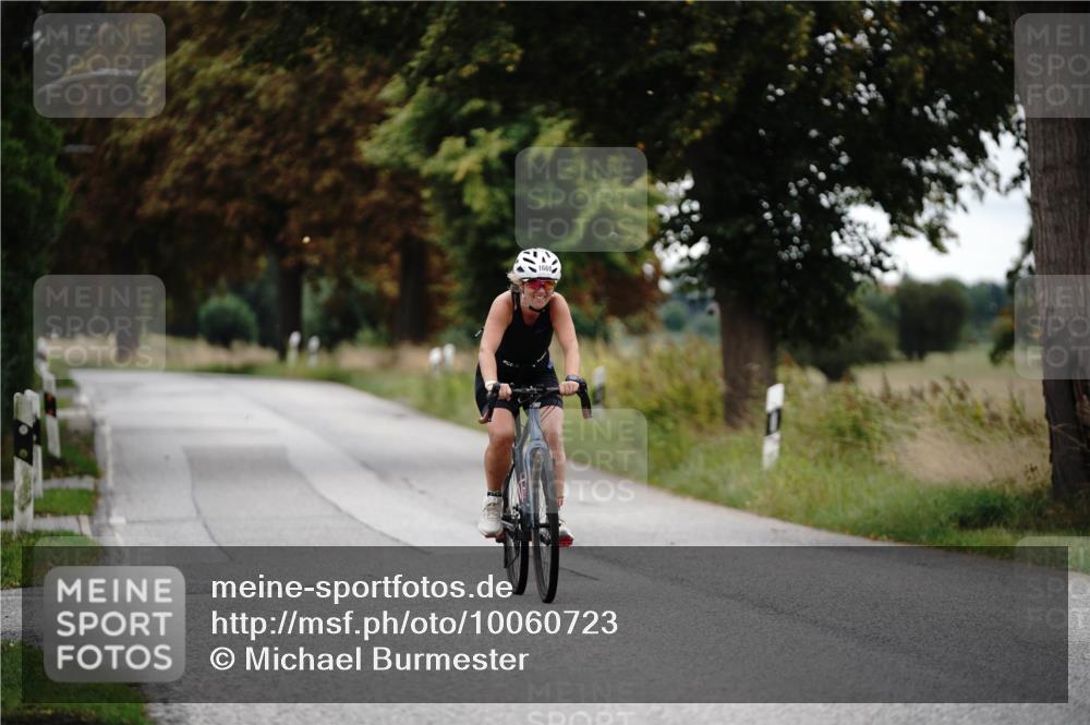 30.08.2026 - Elbe Triathlon Hamburg Michael Burmester http://msf.ph/oto/10060723 30.08.2026 11:53:29 Radfahren 1669 meine-sportfotos.de