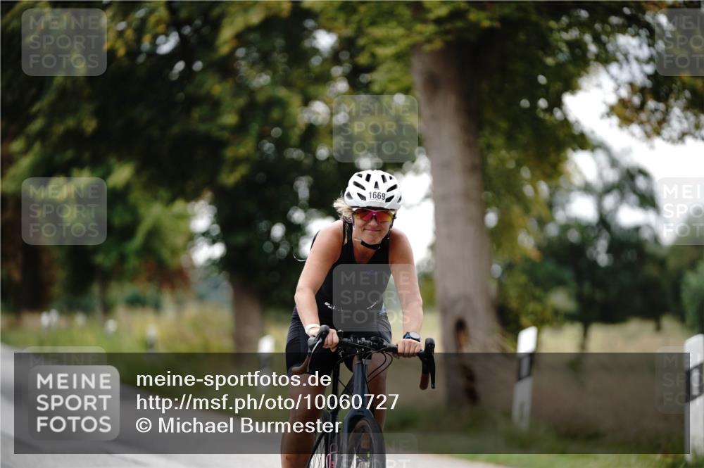30.08.2026 - Elbe Triathlon Hamburg Michael Burmester http://msf.ph/oto/10060727 30.08.2026 11:53:31 Radfahren 1669 meine-sportfotos.de