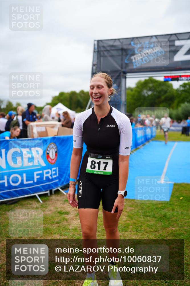 30.08.2026 - Elbe Triathlon Hamburg LAZAROV Photography http://msf.ph/oto/10060837 30.08.2026 11:42:35 Ziel 1142, 1195 meine-sportfotos.de