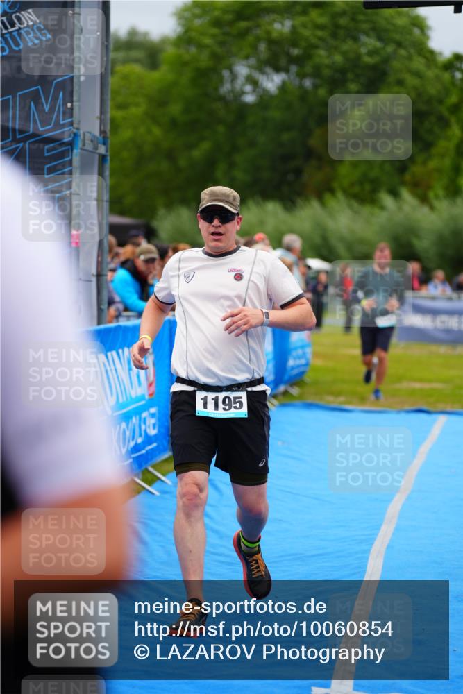 30.08.2026 - Elbe Triathlon Hamburg LAZAROV Photography http://msf.ph/oto/10060854 30.08.2026 11:42:38 Ziel 1142, 1195 meine-sportfotos.de