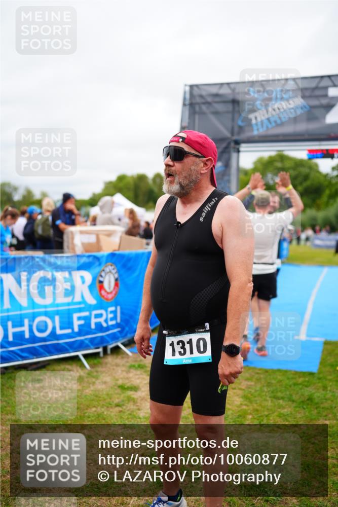 30.08.2026 - Elbe Triathlon Hamburg LAZAROV Photography http://msf.ph/oto/10060877 30.08.2026 11:42:44 Ziel 1142 meine-sportfotos.de