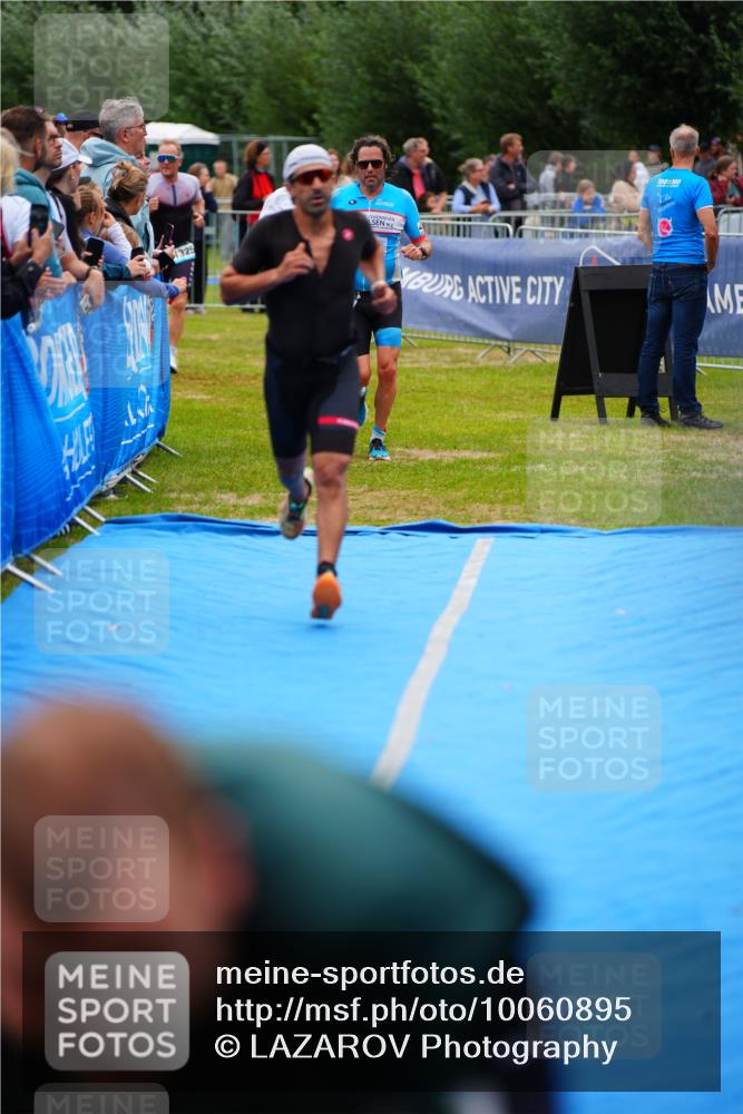 30.08.2026 - Elbe Triathlon Hamburg LAZAROV Photography http://msf.ph/oto/10060895 30.08.2026 11:42:52 Ziel 1238, 1257, 1303, 1325 meine-sportfotos.de