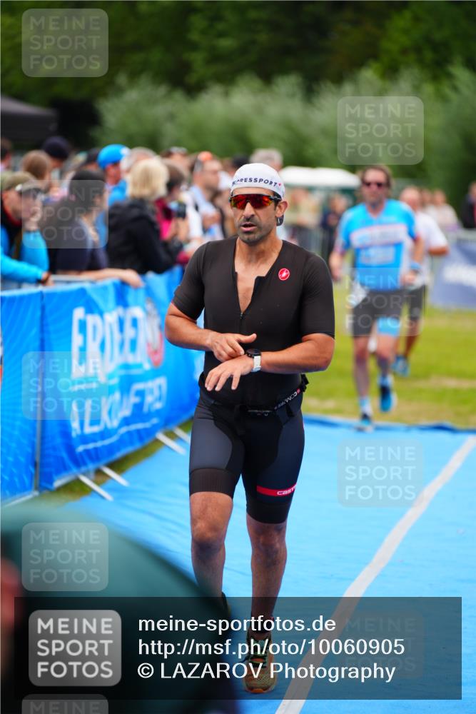 30.08.2026 - Elbe Triathlon Hamburg LAZAROV Photography http://msf.ph/oto/10060905 30.08.2026 11:42:54 Ziel 805, 1238, 1257, 1303, 1325 meine-sportfotos.de