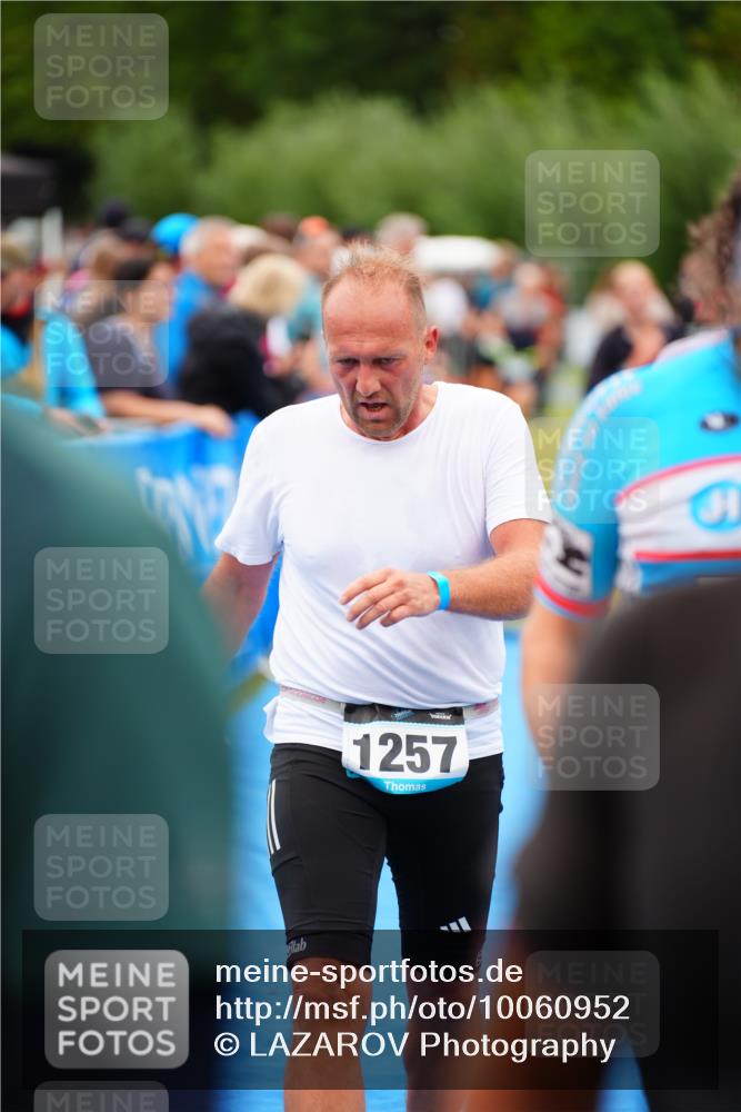 30.08.2026 - Elbe Triathlon Hamburg LAZAROV Photography http://msf.ph/oto/10060952 30.08.2026 11:43:00 Ziel 768, 805, 918, 1257, 1303, 1316, 1325 meine-sportfotos.de