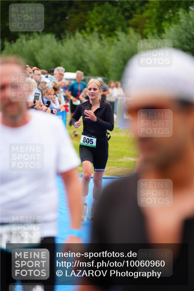 30.08.2026 - Elbe Triathlon Hamburg LAZAROV Photography http://msf.ph/oto/10060960 30.08.2026 11:43:02 Ziel 768, 805, 918, 1257, 1316, 1325 meine-sportfotos.de