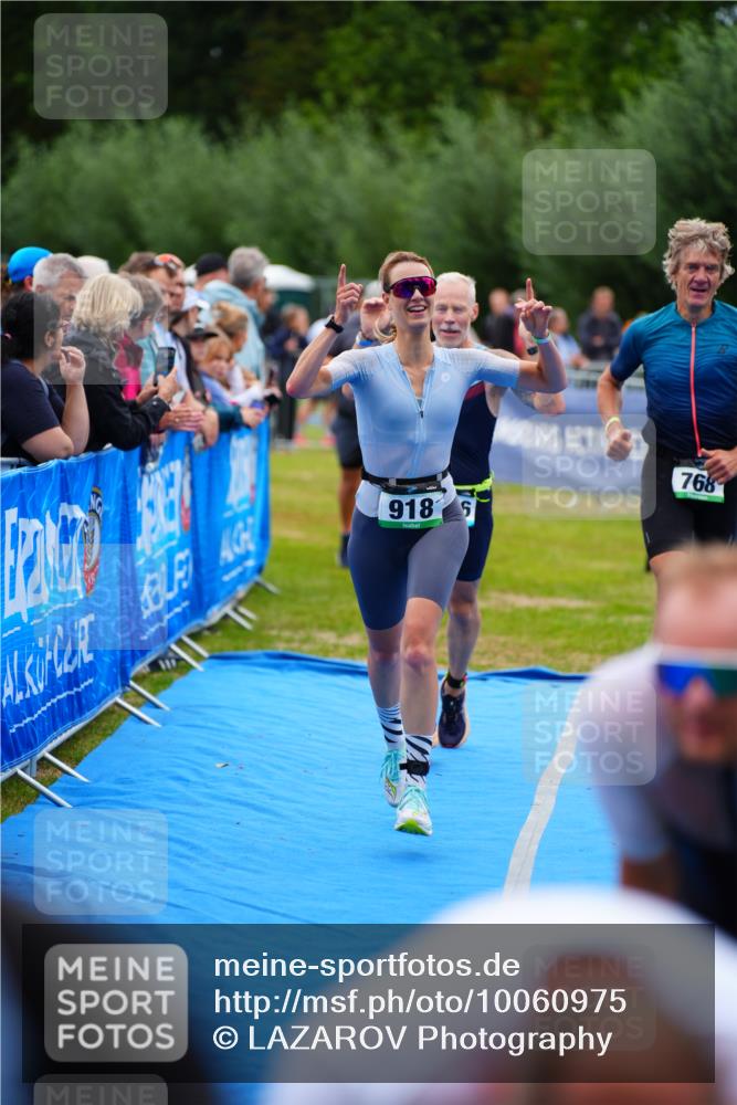 30.08.2026 - Elbe Triathlon Hamburg LAZAROV Photography http://msf.ph/oto/10060975 30.08.2026 11:43:07 Ziel 768, 918, 1107, 1316, 1324 meine-sportfotos.de