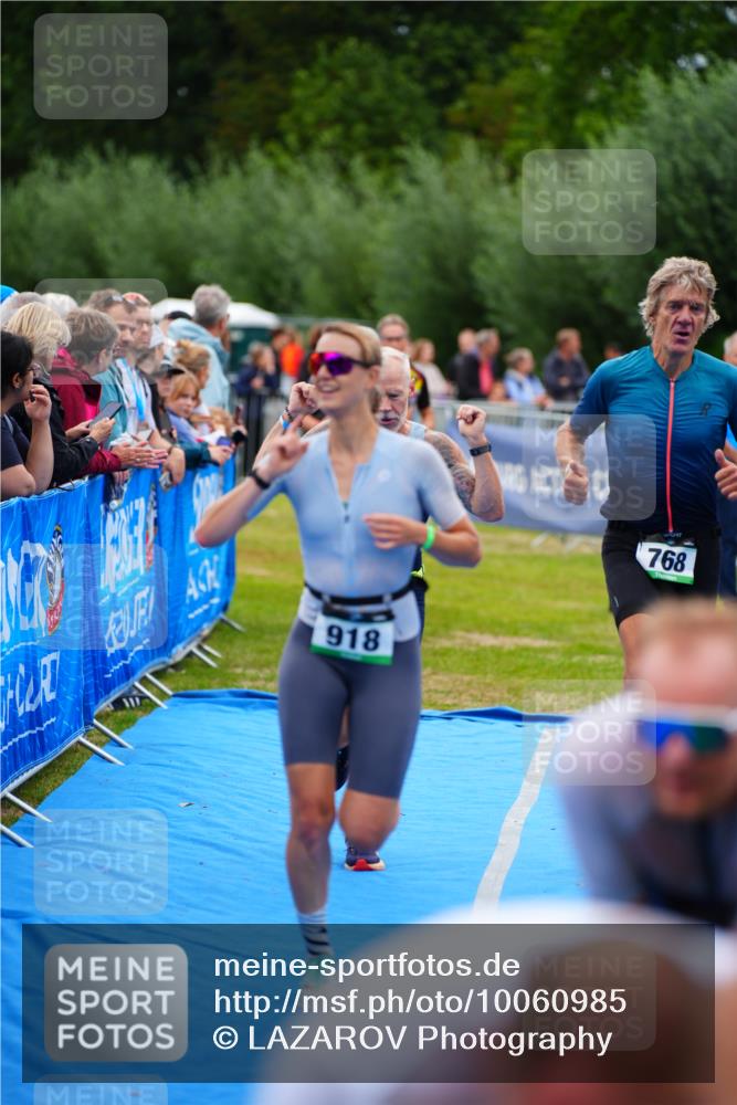 30.08.2026 - Elbe Triathlon Hamburg LAZAROV Photography http://msf.ph/oto/10060985 30.08.2026 11:43:07 Ziel 768, 918, 1107, 1316, 1324 meine-sportfotos.de