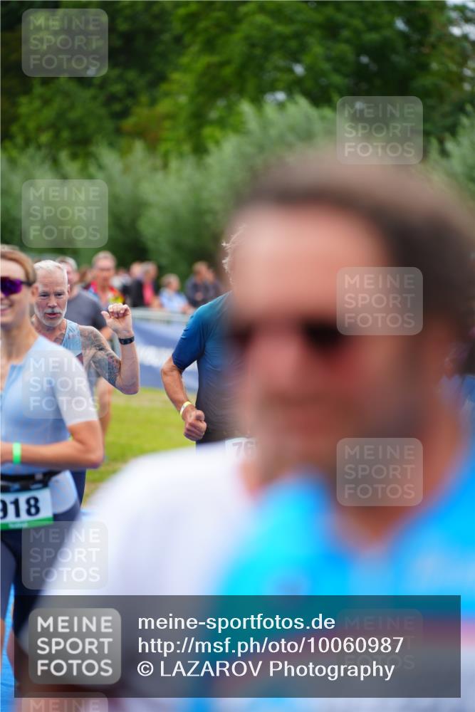 30.08.2026 - Elbe Triathlon Hamburg LAZAROV Photography http://msf.ph/oto/10060987 30.08.2026 11:43:08 Ziel 768, 918, 1107, 1316, 1324 meine-sportfotos.de