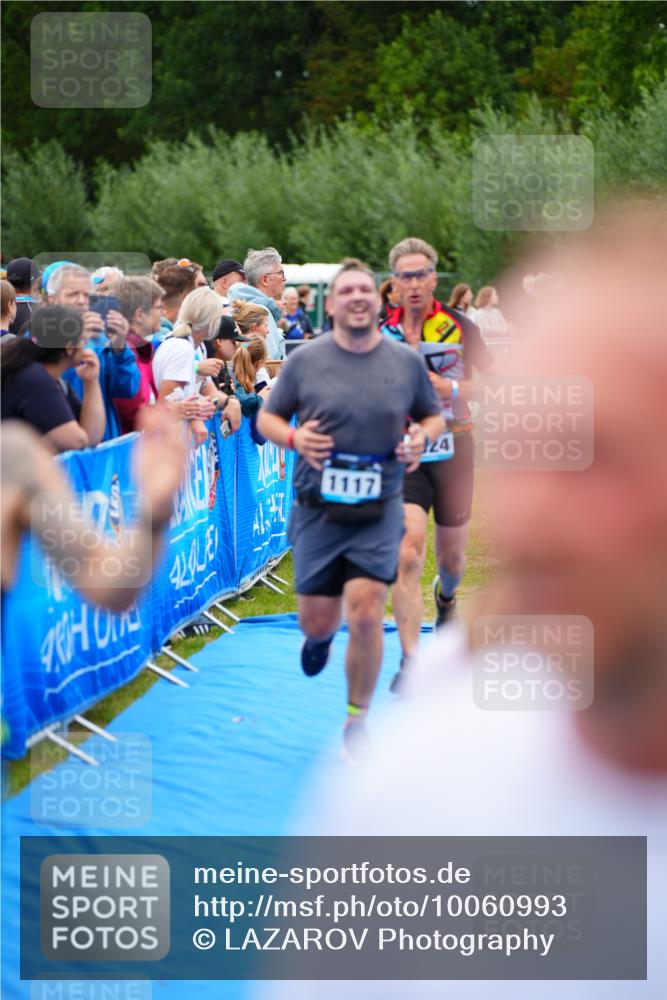 30.08.2026 - Elbe Triathlon Hamburg LAZAROV Photography http://msf.ph/oto/10060993 30.08.2026 11:43:10 Ziel 768, 918, 1107, 1255, 1316, 1324 meine-sportfotos.de