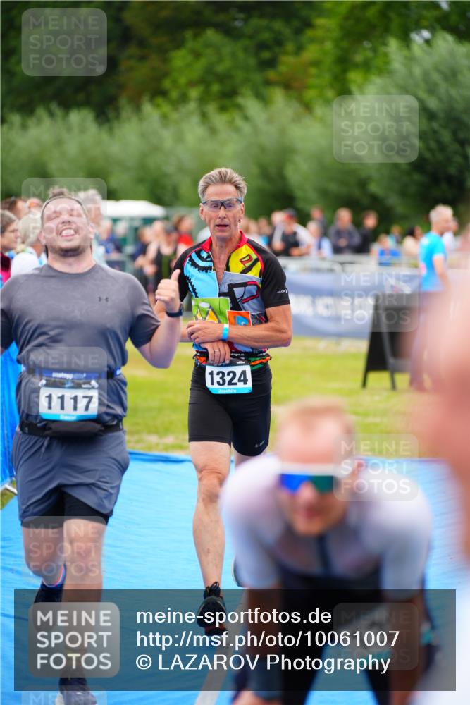 30.08.2026 - Elbe Triathlon Hamburg LAZAROV Photography http://msf.ph/oto/10061007 30.08.2026 11:43:12 Ziel 768, 1107, 1255, 1316, 1324 meine-sportfotos.de