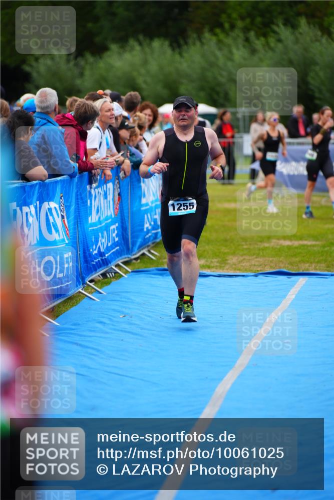 30.08.2026 - Elbe Triathlon Hamburg LAZAROV Photography http://msf.ph/oto/10061025 30.08.2026 11:43:18 Ziel 1242, 1255, 1390 meine-sportfotos.de
