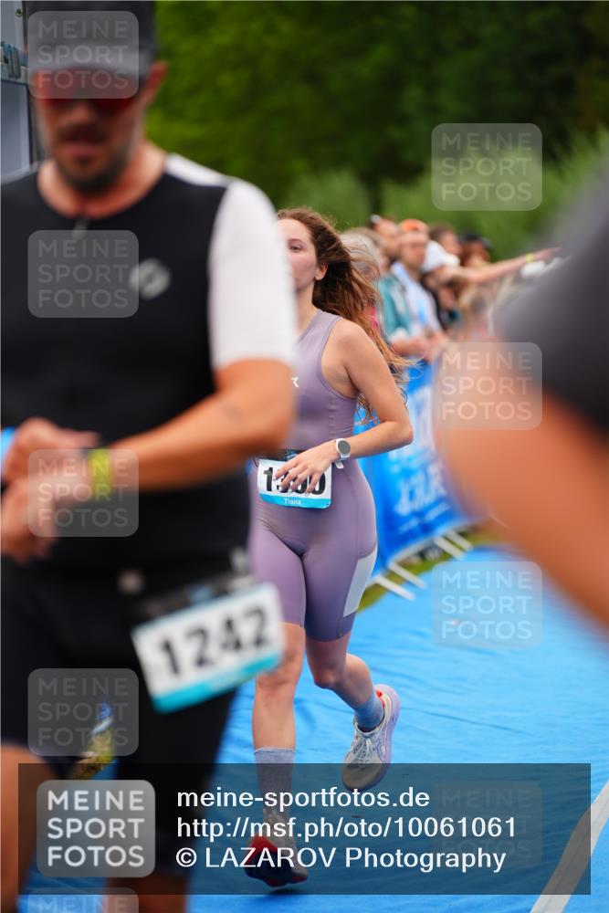 30.08.2026 - Elbe Triathlon Hamburg LAZAROV Photography http://msf.ph/oto/10061061 30.08.2026 11:43:26 Ziel 1242, 1390 meine-sportfotos.de
