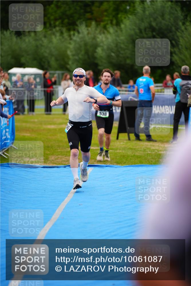 30.08.2026 - Elbe Triathlon Hamburg LAZAROV Photography http://msf.ph/oto/10061087 30.08.2026 11:43:34 Ziel 538, 1156 meine-sportfotos.de