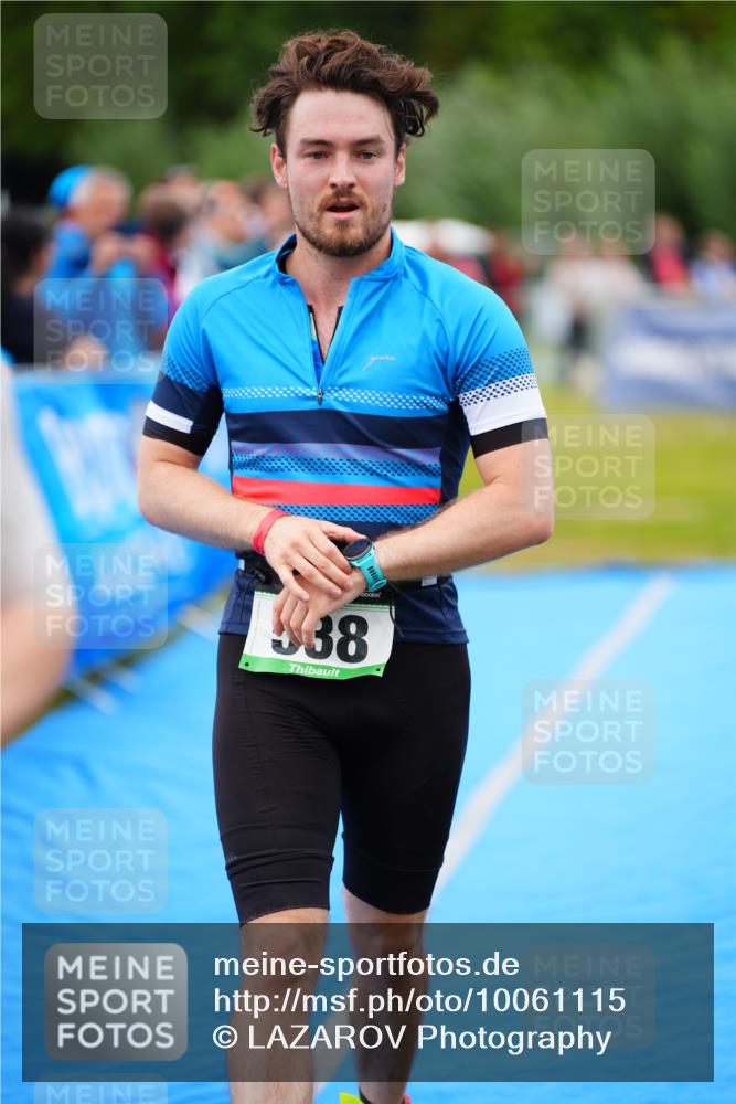 30.08.2026 - Elbe Triathlon Hamburg LAZAROV Photography http://msf.ph/oto/10061115 30.08.2026 11:43:39 Ziel 538, 1156, 1273 meine-sportfotos.de
