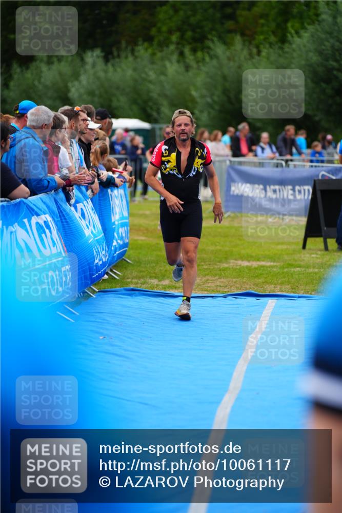 30.08.2026 - Elbe Triathlon Hamburg LAZAROV Photography http://msf.ph/oto/10061117 30.08.2026 11:43:43 Ziel 816, 908, 1273 meine-sportfotos.de