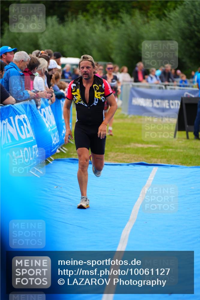 30.08.2026 - Elbe Triathlon Hamburg LAZAROV Photography http://msf.ph/oto/10061127 30.08.2026 11:43:44 Ziel 816, 908, 1273 meine-sportfotos.de