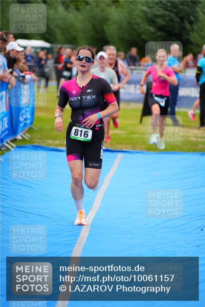 30.08.2026 - Elbe Triathlon Hamburg LAZAROV Photography http://msf.ph/oto/10061157 30.08.2026 11:43:52 Ziel 816, 847, 908, 1345, 1353, 1434 meine-sportfotos.de