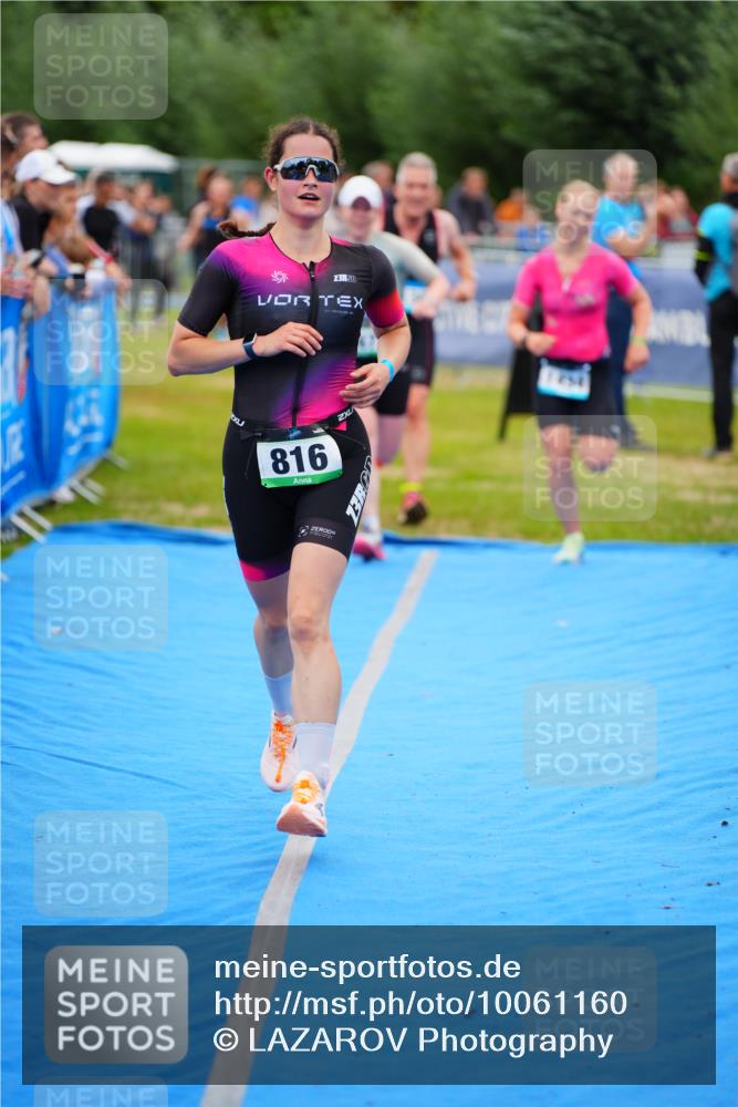 30.08.2026 - Elbe Triathlon Hamburg LAZAROV Photography http://msf.ph/oto/10061160 30.08.2026 11:43:52 Ziel 816, 847, 908, 1345, 1353, 1434 meine-sportfotos.de