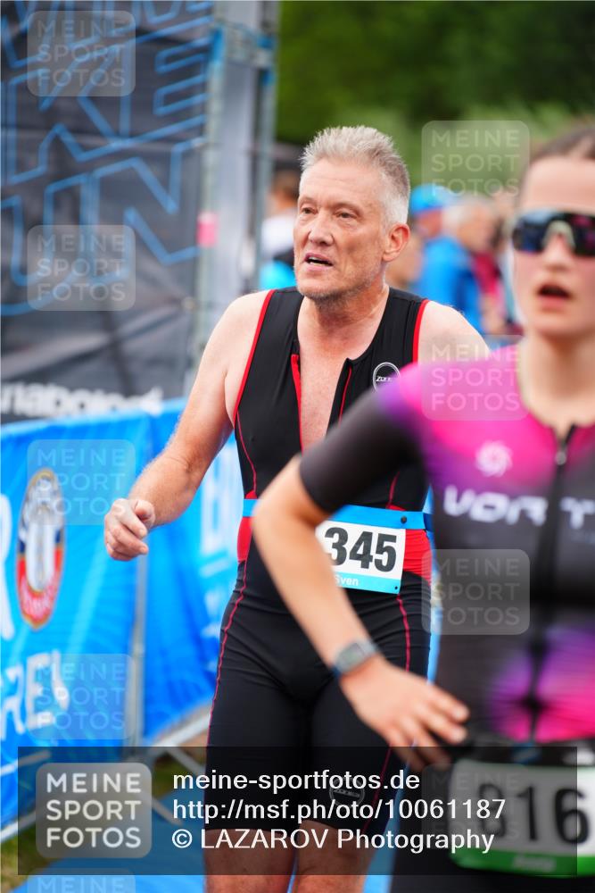 30.08.2026 - Elbe Triathlon Hamburg LAZAROV Photography http://msf.ph/oto/10061187 30.08.2026 11:43:56 Ziel 847, 1345, 1353, 1434 meine-sportfotos.de
