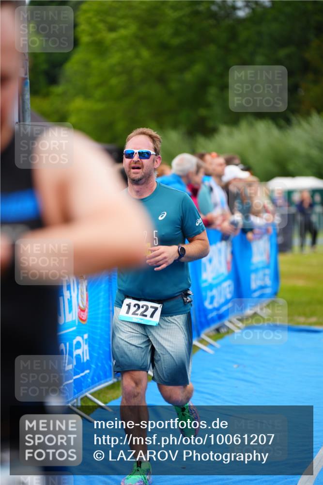 30.08.2026 - Elbe Triathlon Hamburg LAZAROV Photography http://msf.ph/oto/10061207 30.08.2026 11:44:06 Ziel 1227, 1287 meine-sportfotos.de