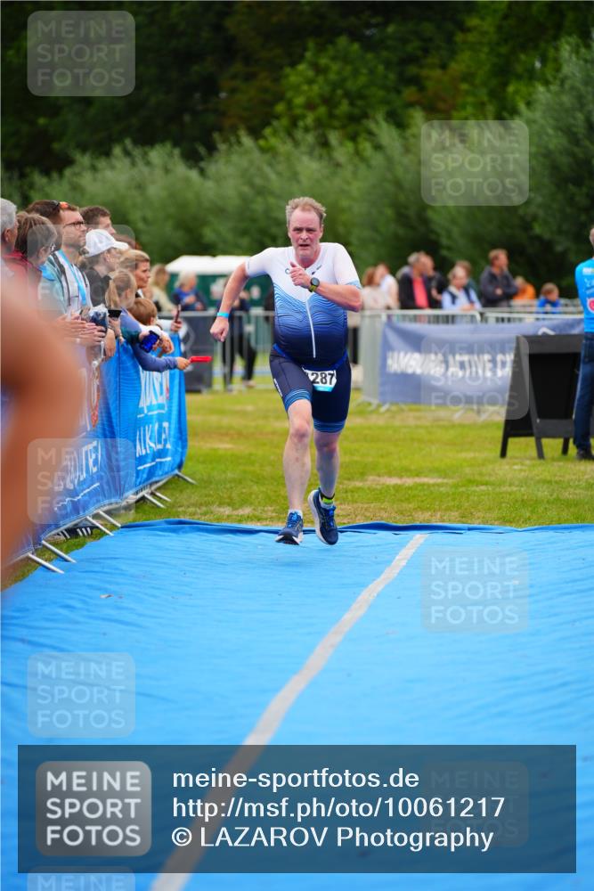 30.08.2026 - Elbe Triathlon Hamburg LAZAROV Photography http://msf.ph/oto/10061217 30.08.2026 11:44:07 Ziel 1227, 1287 meine-sportfotos.de