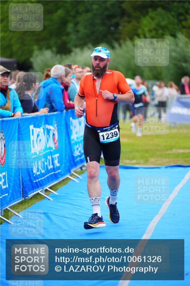 30.08.2026 - Elbe Triathlon Hamburg LAZAROV Photography http://msf.ph/oto/10061326 30.08.2026 11:44:28 Ziel 395, 875, 1154, 1161, 1239 meine-sportfotos.de