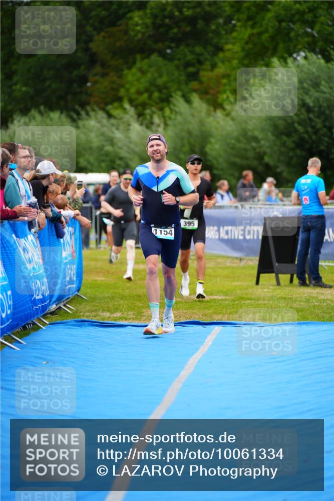 30.08.2026 - Elbe Triathlon Hamburg LAZAROV Photography http://msf.ph/oto/10061334 30.08.2026 11:44:33 Ziel 395, 862, 1154, 1161, 1384 meine-sportfotos.de