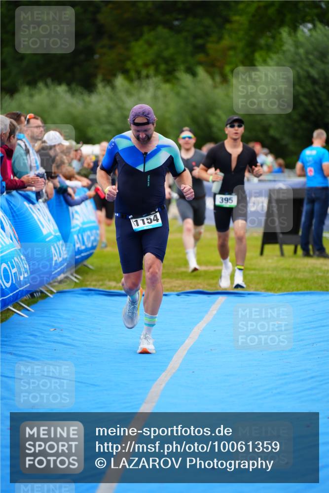 30.08.2026 - Elbe Triathlon Hamburg LAZAROV Photography http://msf.ph/oto/10061359 30.08.2026 11:44:34 Ziel 395, 862, 1154, 1161, 1384 meine-sportfotos.de