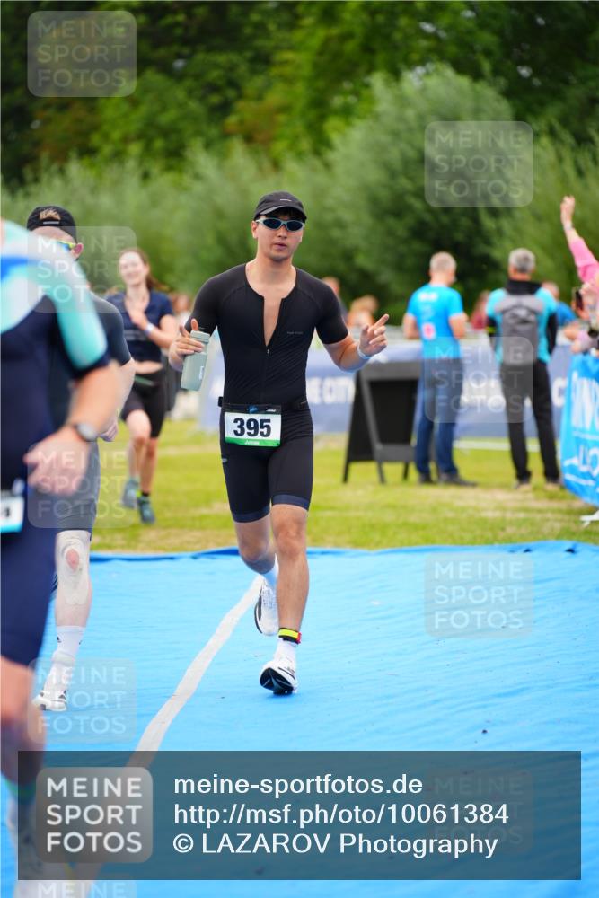 30.08.2026 - Elbe Triathlon Hamburg LAZAROV Photography http://msf.ph/oto/10061384 30.08.2026 11:44:36 Ziel 395, 553, 862, 1154, 1161, 1384 meine-sportfotos.de