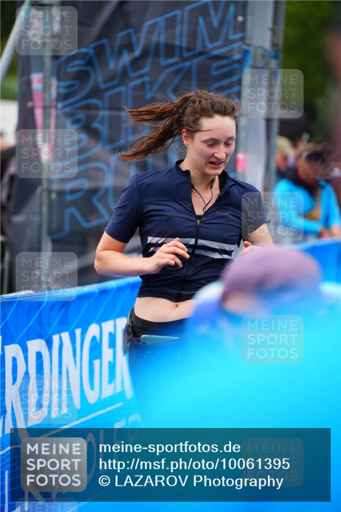 30.08.2026 - Elbe Triathlon Hamburg LAZAROV Photography http://msf.ph/oto/10061395 30.08.2026 11:44:41 Ziel 553, 862, 1258, 1326, 1384 meine-sportfotos.de