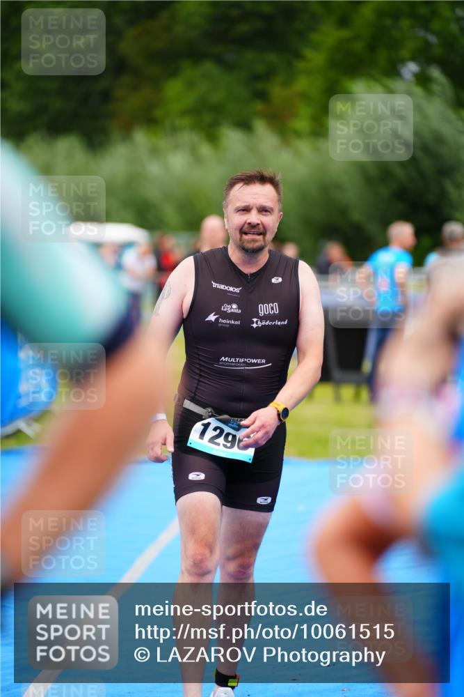 30.08.2026 - Elbe Triathlon Hamburg LAZAROV Photography http://msf.ph/oto/10061515 30.08.2026 11:45:03 Ziel 710, 1296 meine-sportfotos.de