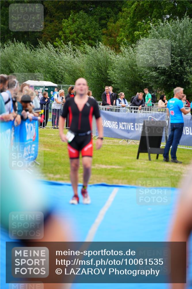 30.08.2026 - Elbe Triathlon Hamburg LAZAROV Photography http://msf.ph/oto/10061535 30.08.2026 11:45:07 Ziel 710 meine-sportfotos.de