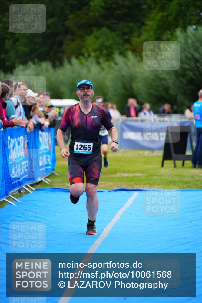 30.08.2026 - Elbe Triathlon Hamburg LAZAROV Photography http://msf.ph/oto/10061568 30.08.2026 11:45:17 Ziel 547, 1265 meine-sportfotos.de