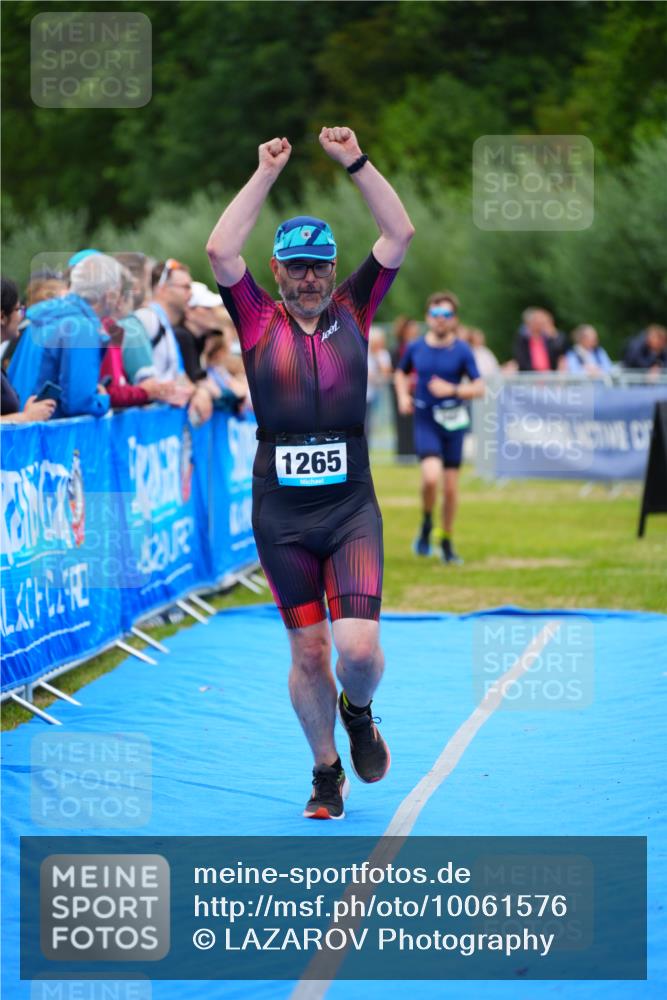 30.08.2026 - Elbe Triathlon Hamburg LAZAROV Photography http://msf.ph/oto/10061576 30.08.2026 11:45:17 Ziel 547, 1265 meine-sportfotos.de