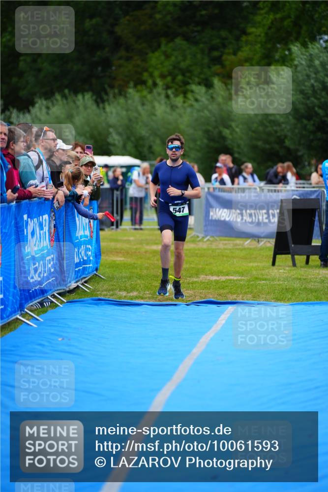 30.08.2026 - Elbe Triathlon Hamburg LAZAROV Photography http://msf.ph/oto/10061593 30.08.2026 11:45:19 Ziel 547, 1265 meine-sportfotos.de