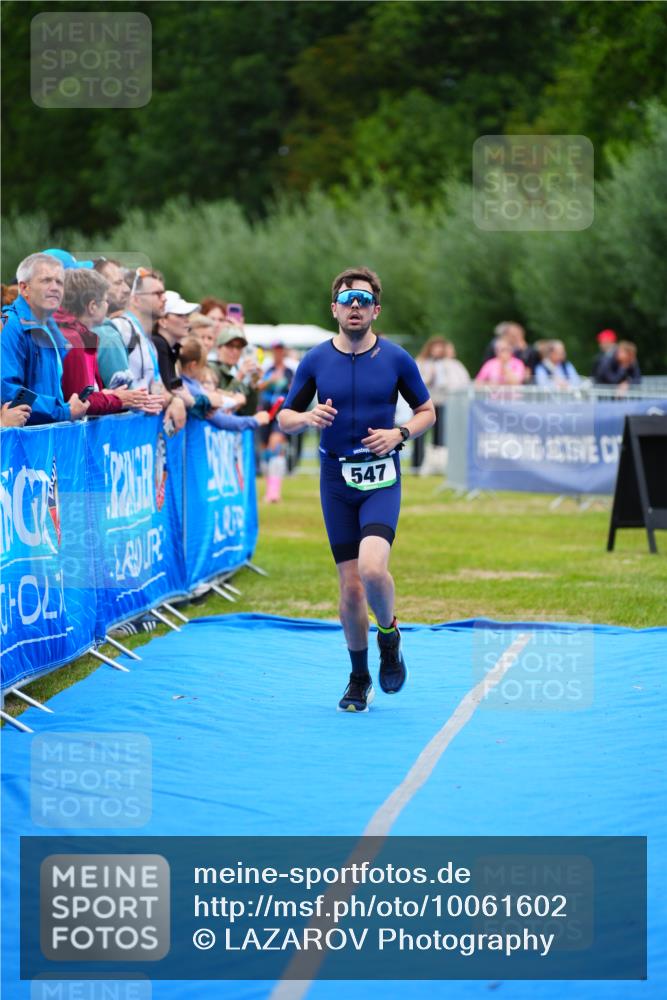 30.08.2026 - Elbe Triathlon Hamburg LAZAROV Photography http://msf.ph/oto/10061602 30.08.2026 11:45:21 Ziel 547, 969, 1265 meine-sportfotos.de